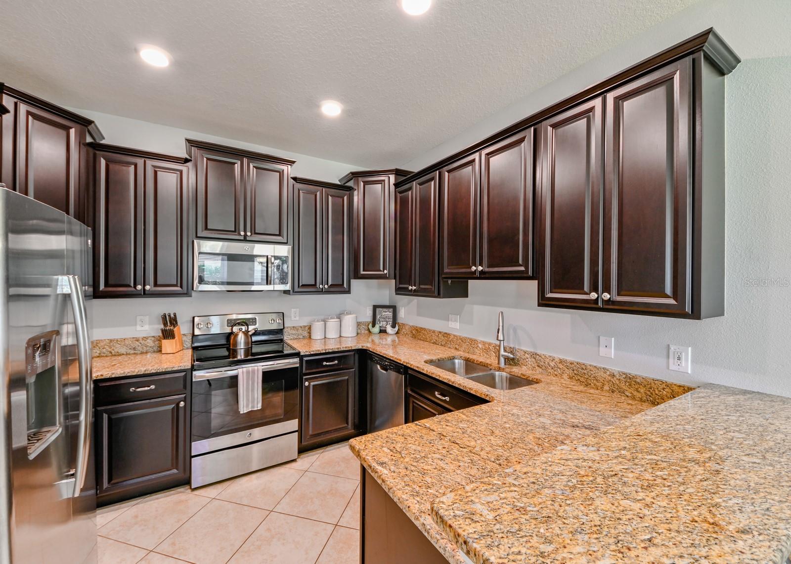 LAKESIDE PH 1A 2A & 05 - Residential