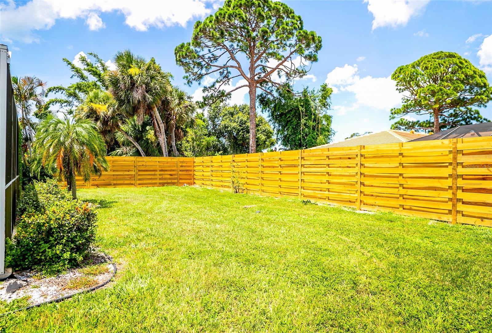 GULF GATE WOODS - Residential