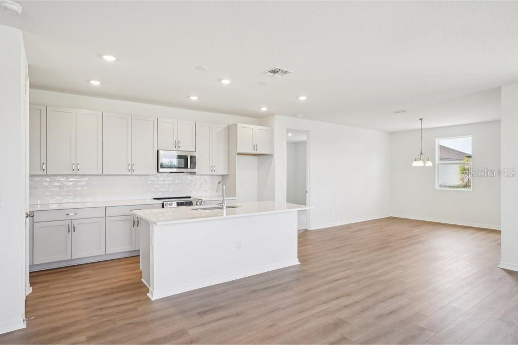 TRAILSIDE - Residential