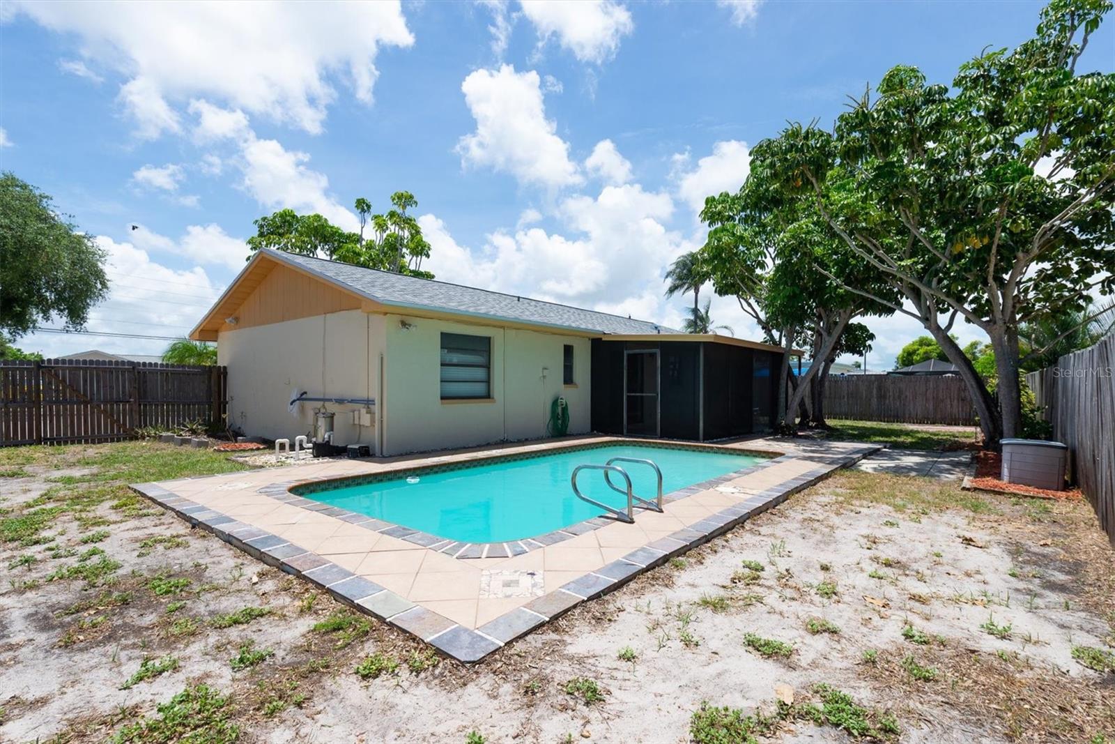 HEATHER HILLS - Residential