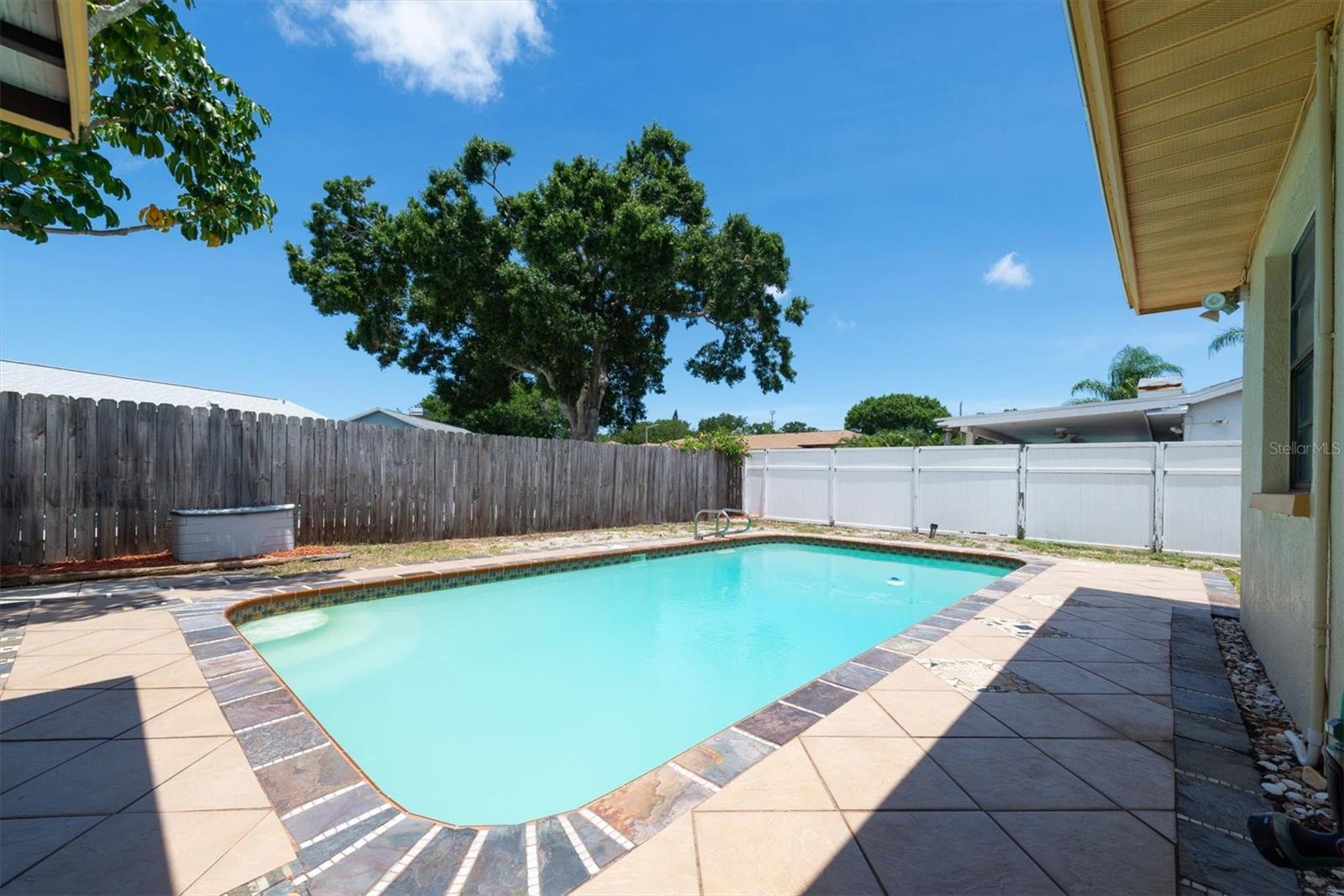 HEATHER HILLS - Residential