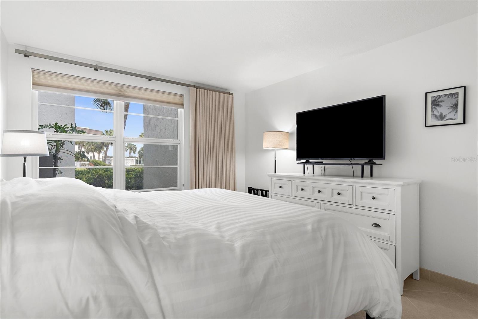 SUTTON PLACE - Residential