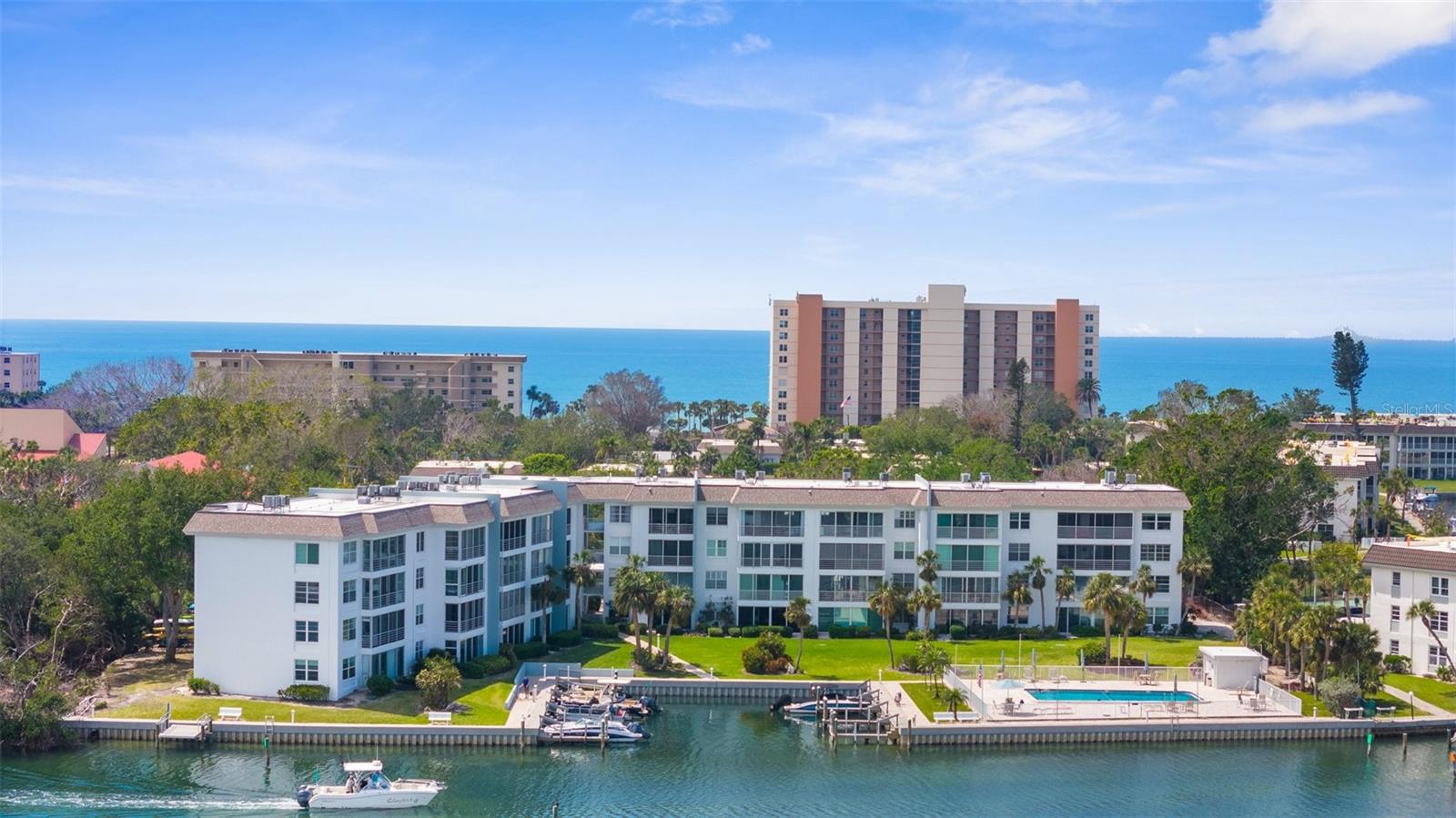 SUTTON PLACE - Residential