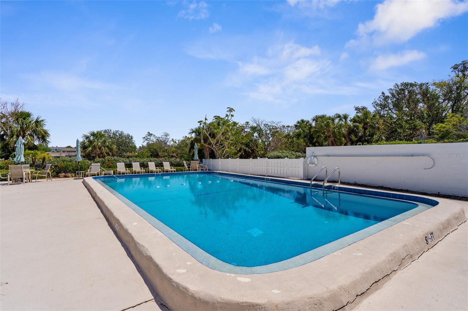 SUTTON PLACE - Residential