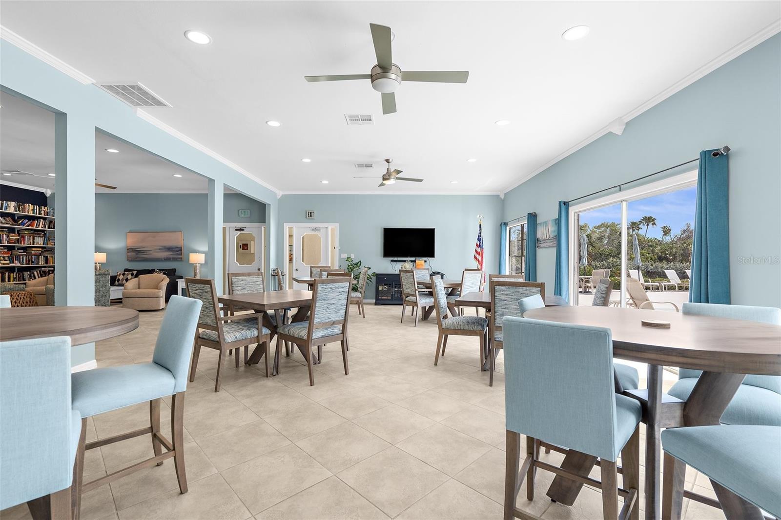 SUTTON PLACE - Residential