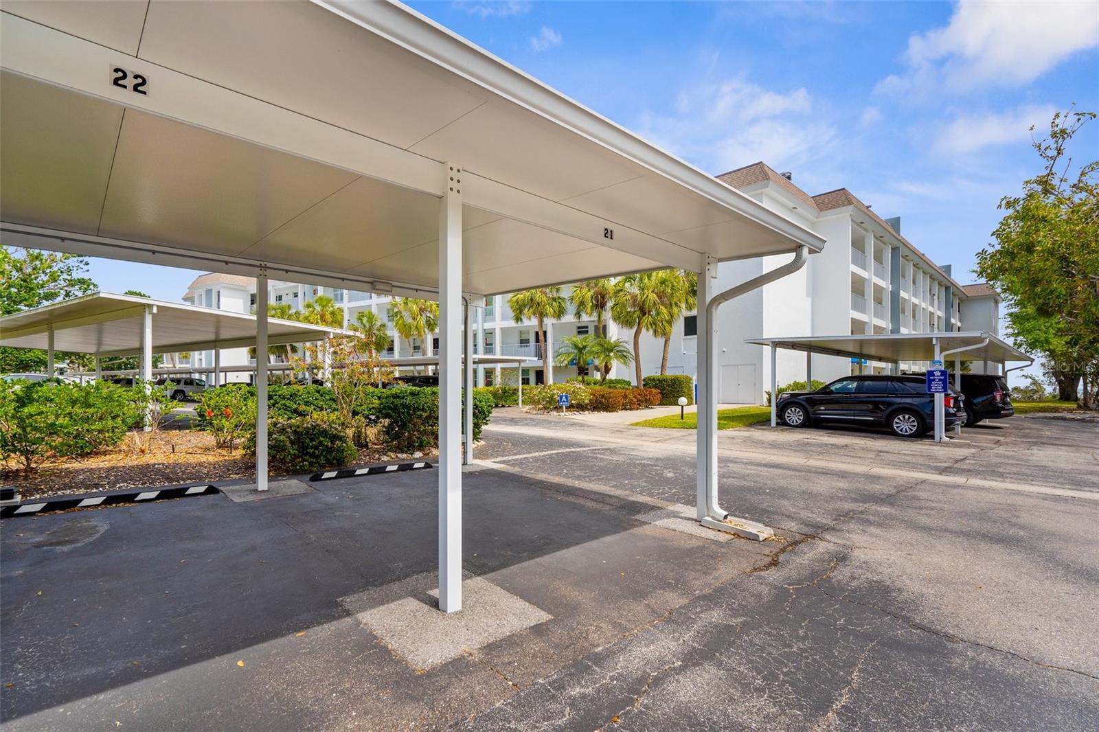 SUTTON PLACE - Residential