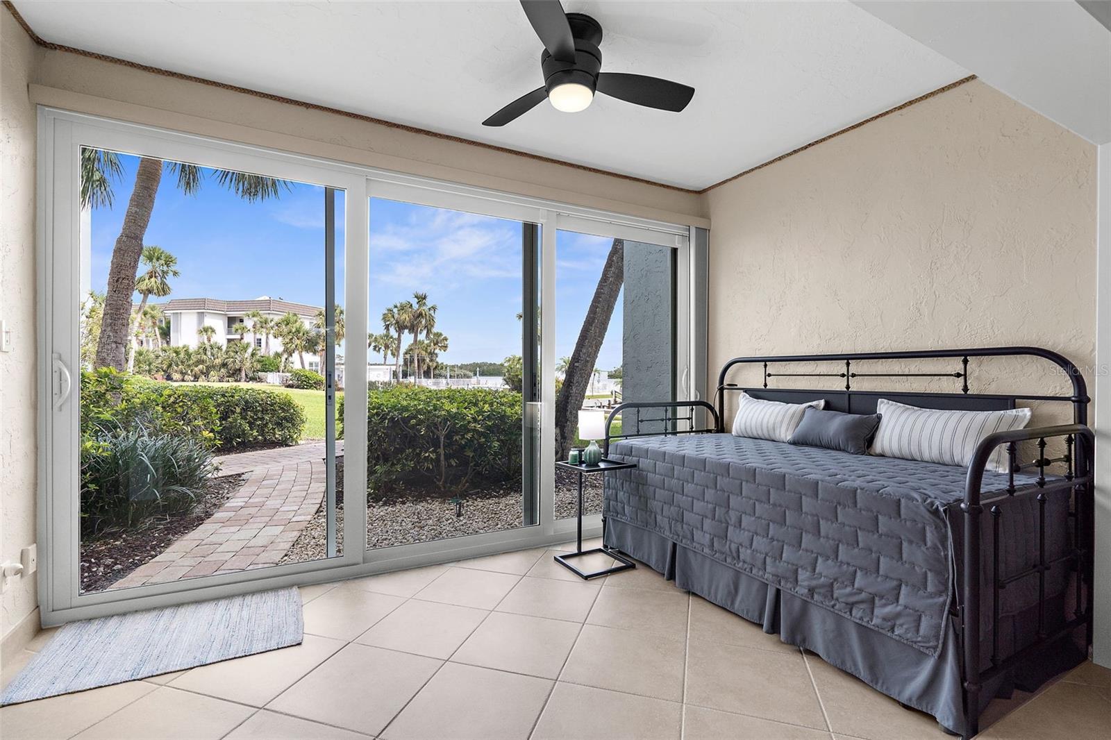 SUTTON PLACE - Residential
