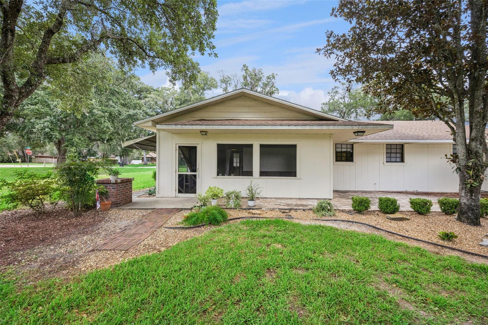 SUMMIT PARK - Residential