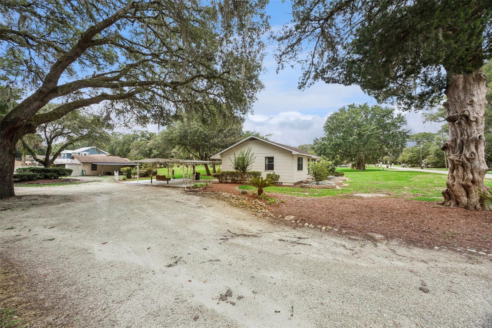 SUMMIT PARK - Residential