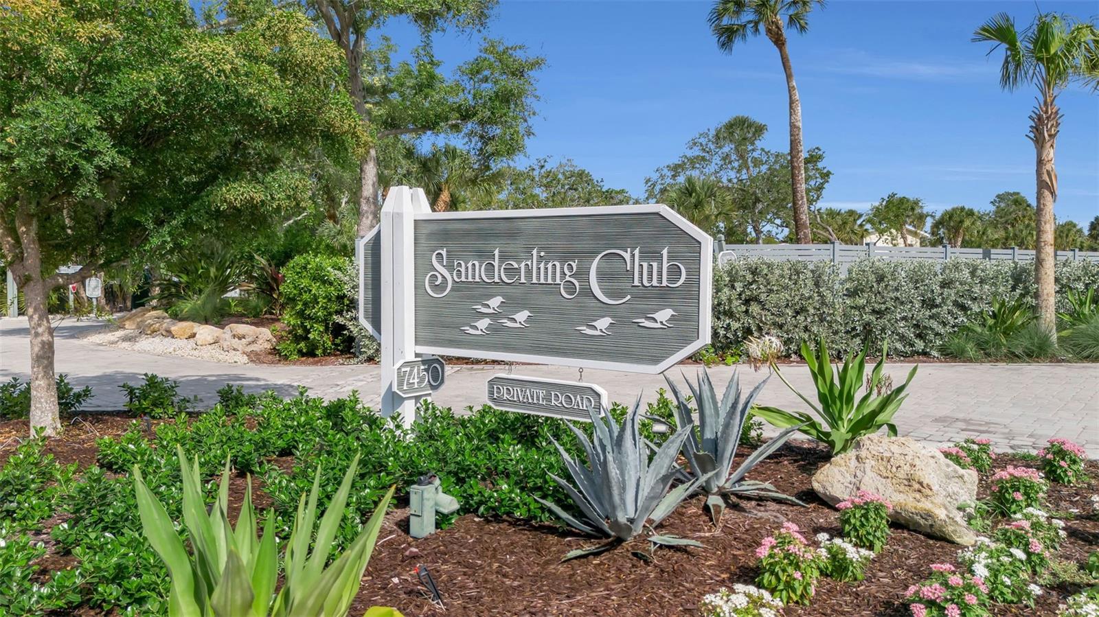 SANDERLING CLUB / SIESTA KEY - Residential