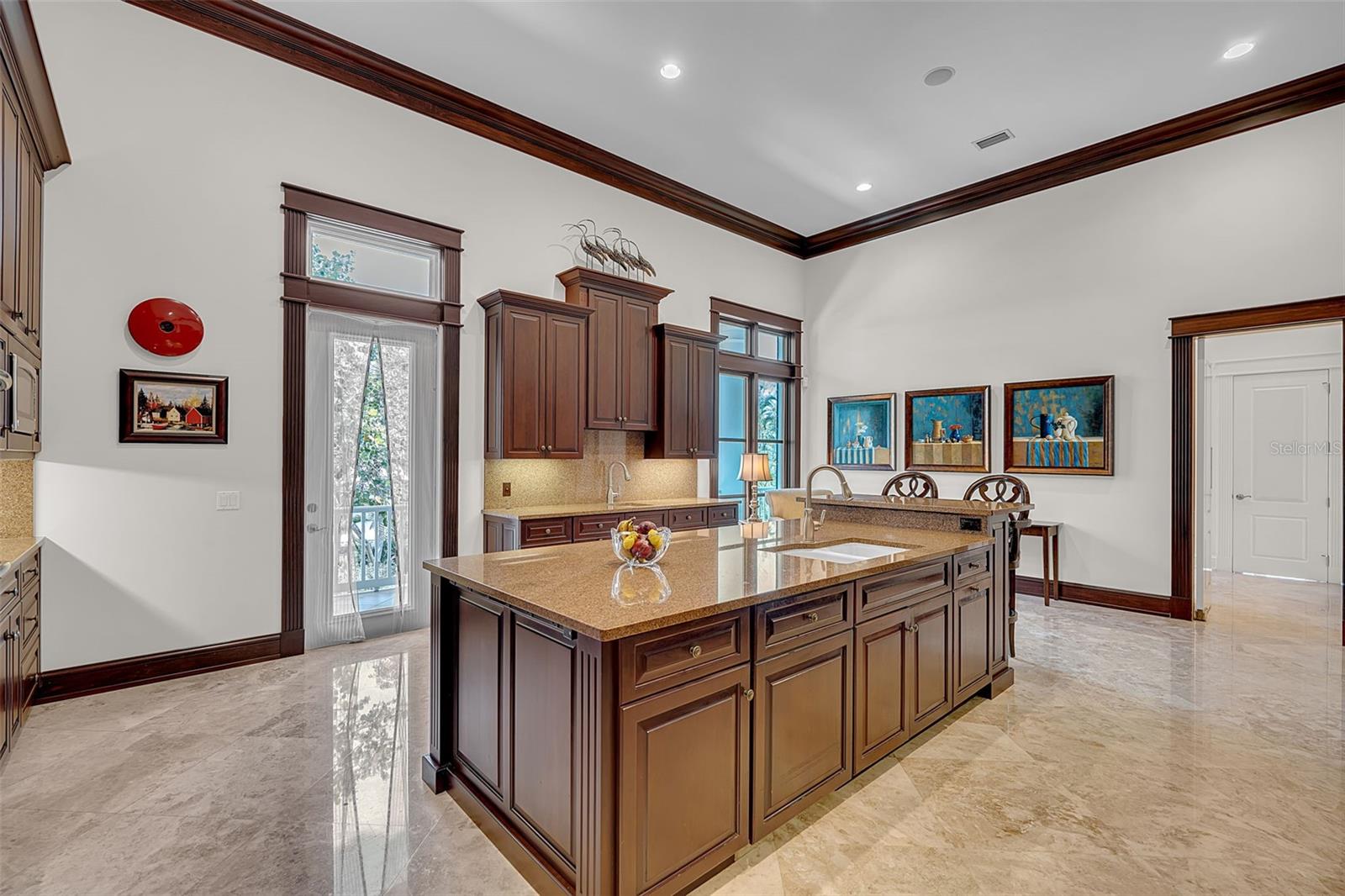 SANDERLING CLUB / SIESTA KEY - Residential