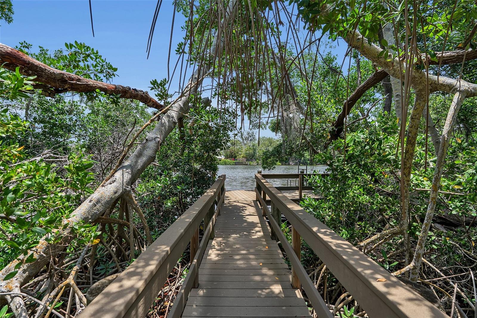 SANDERLING CLUB / SIESTA KEY - Residential