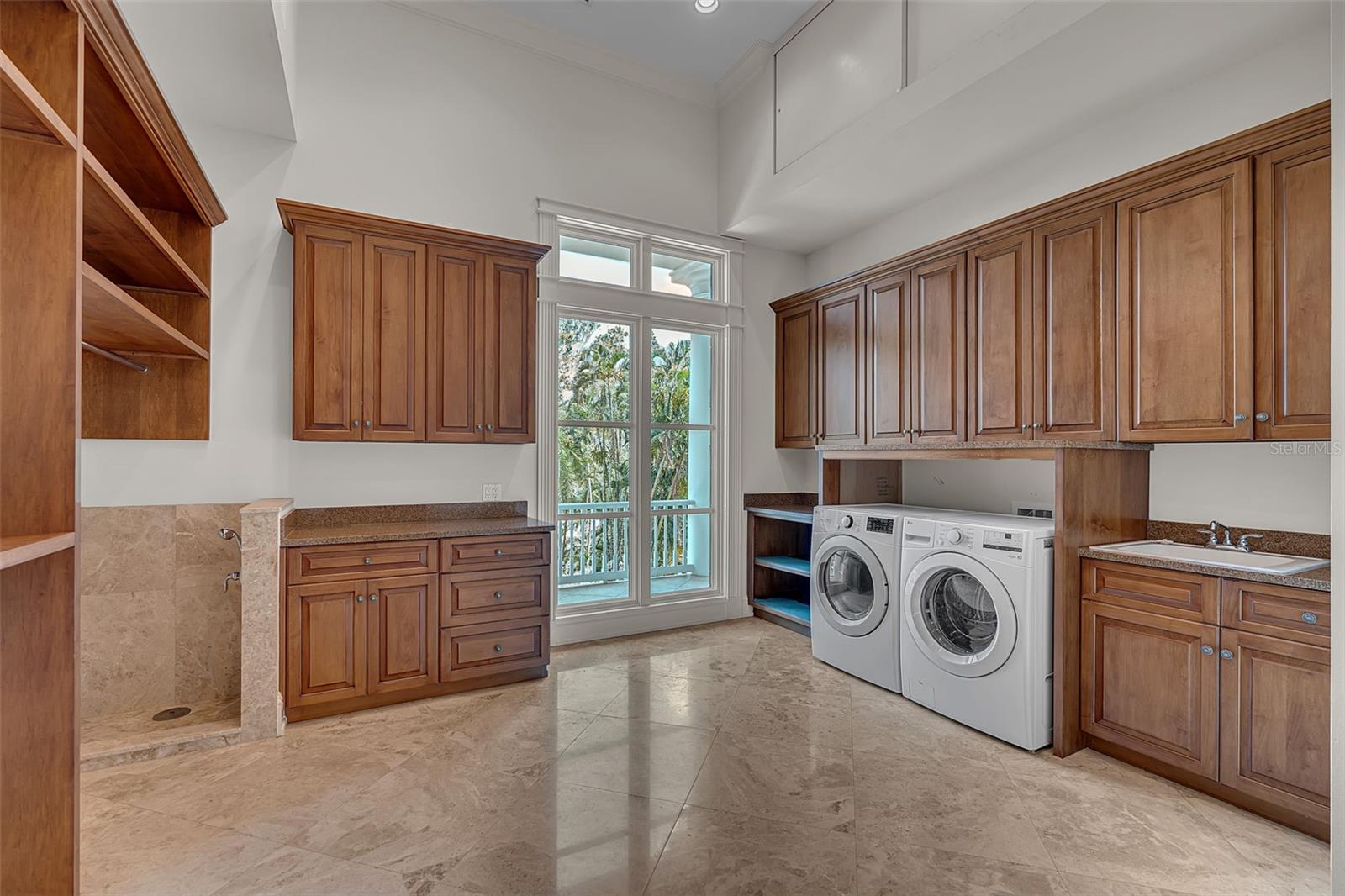 SANDERLING CLUB / SIESTA KEY - Residential