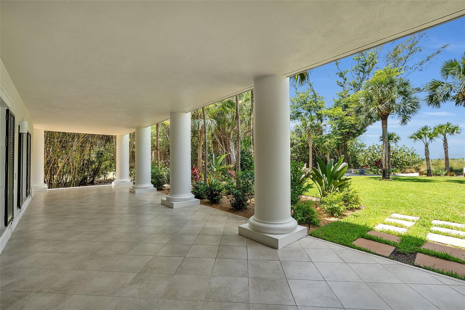 SANDERLING CLUB / SIESTA KEY - Residential