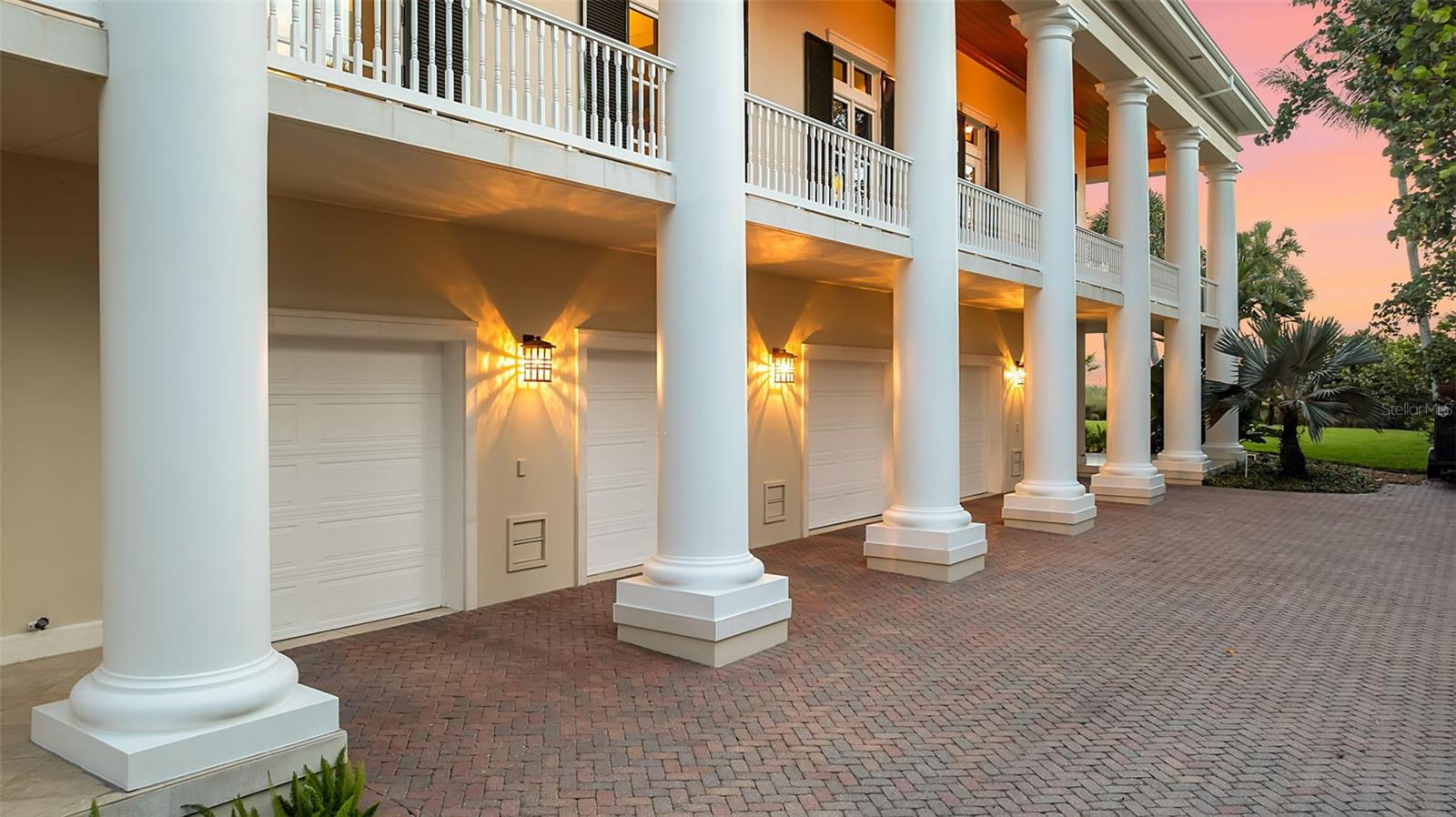 SANDERLING CLUB / SIESTA KEY - Residential