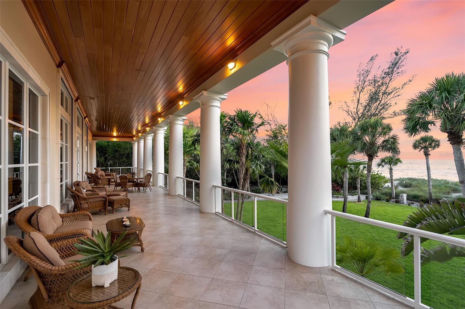 SANDERLING CLUB / SIESTA KEY - Residential