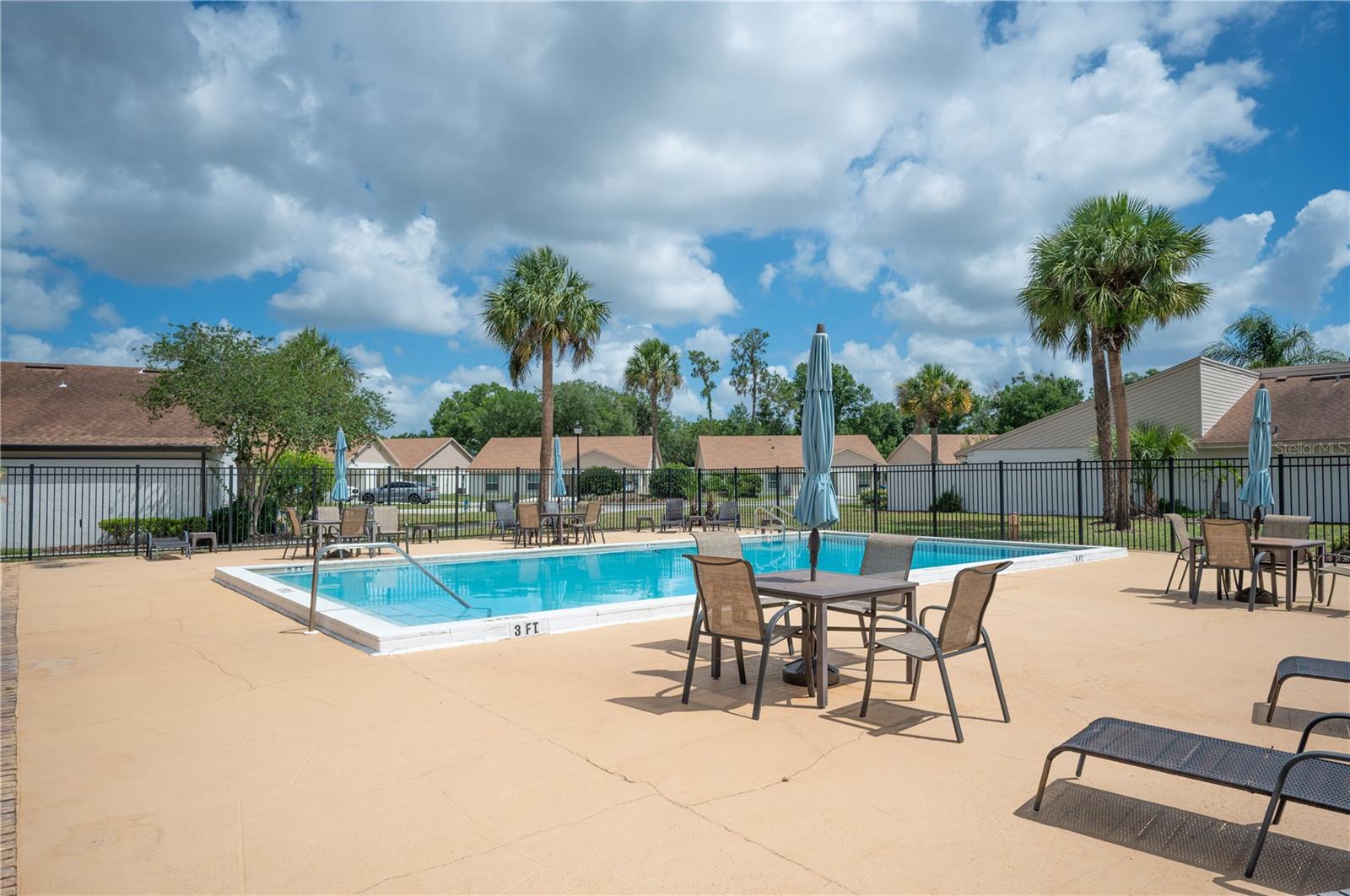 MEADOW OAKS A CONDO - Residential