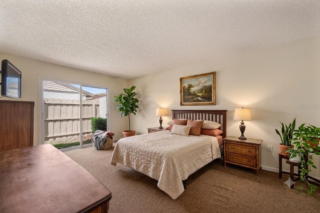 MEADOW OAKS A CONDO - Residential