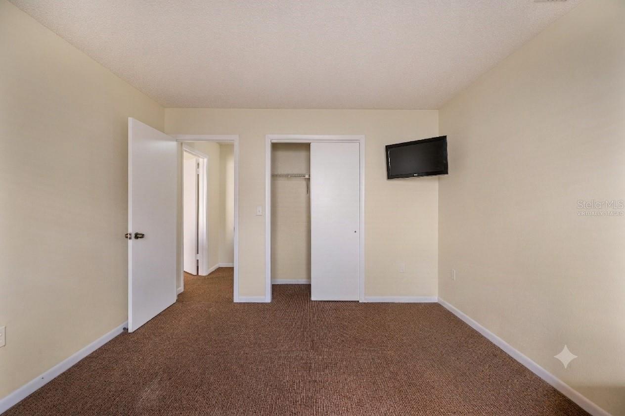 MEADOW OAKS A CONDO - Residential