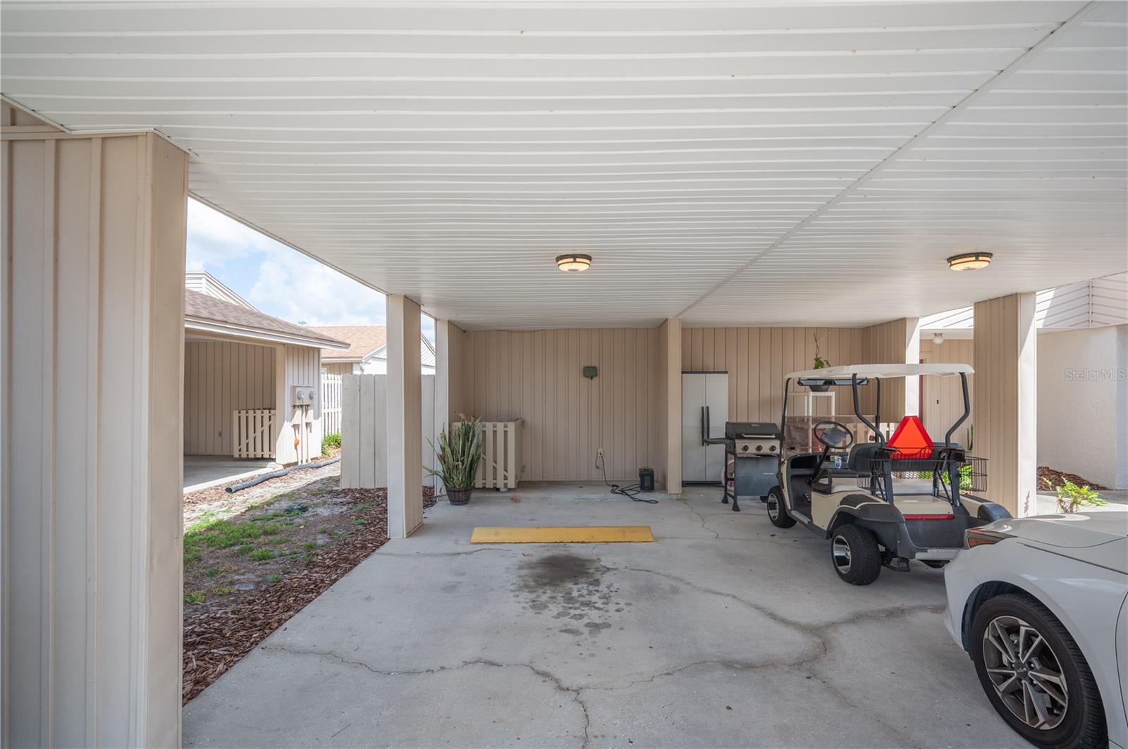 MEADOW OAKS A CONDO - Residential