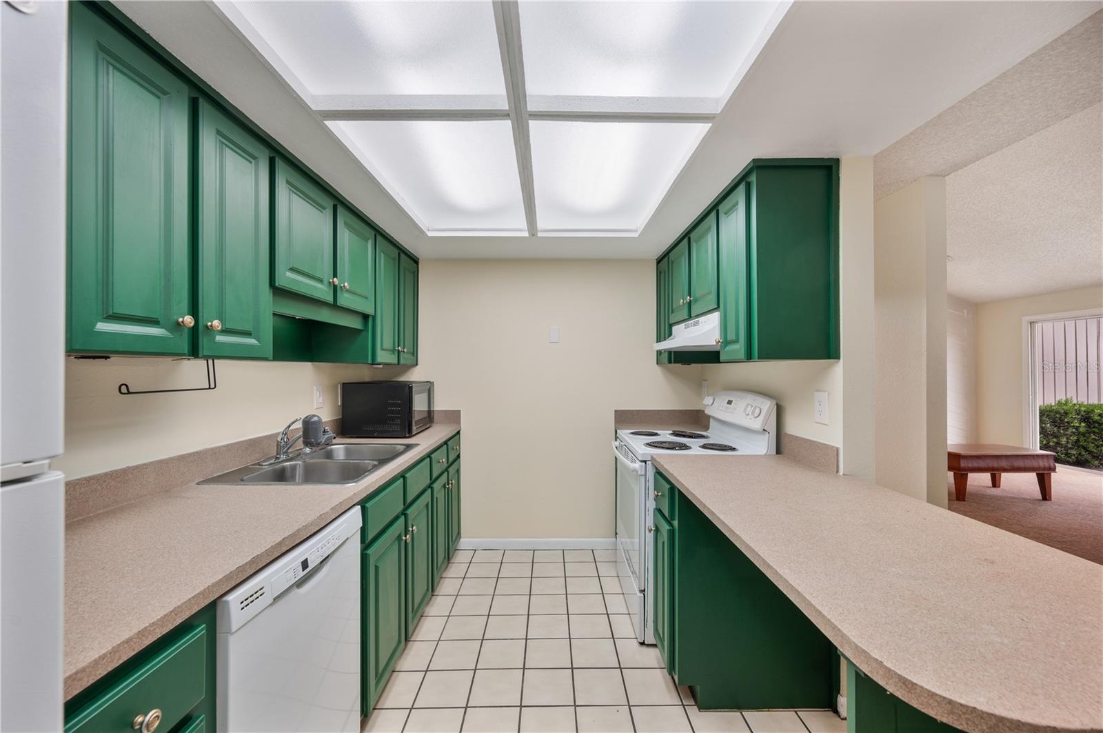 MEADOW OAKS A CONDO - Residential