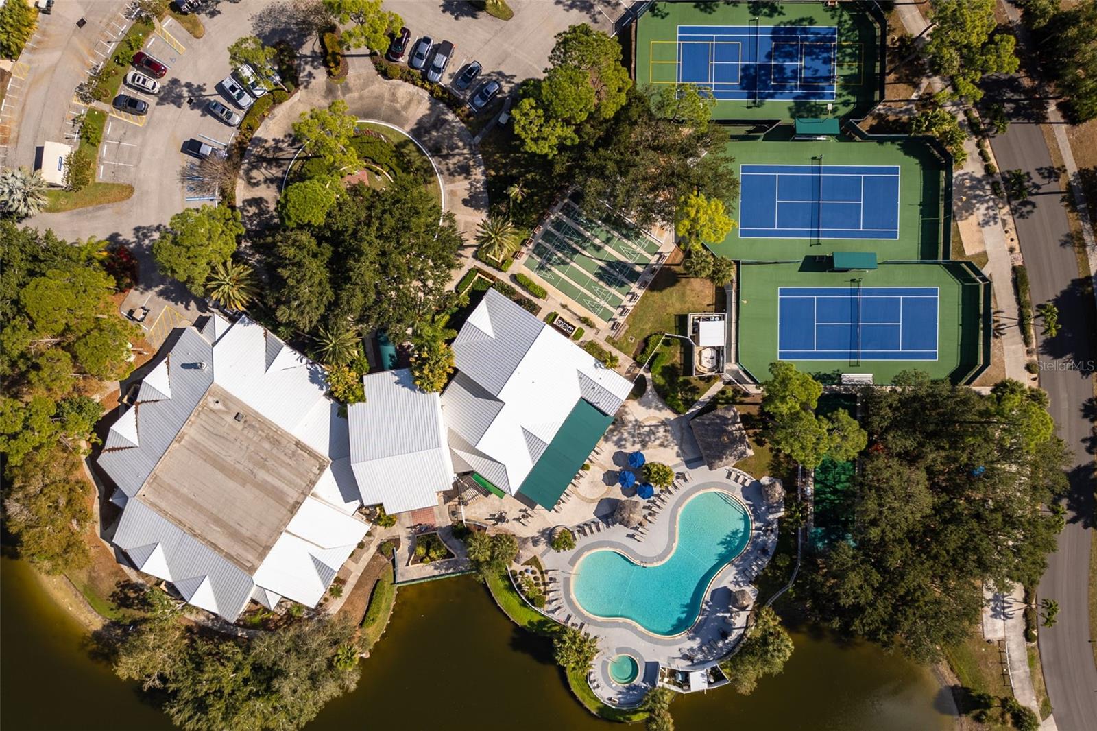 PINE LAKES COUNTRY CLUB PH 03 - Residential