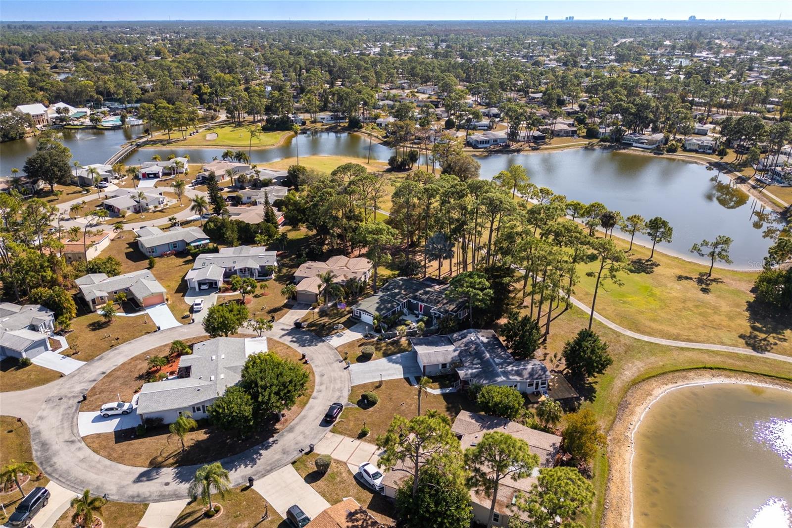 PINE LAKES COUNTRY CLUB PH 03 - Residential