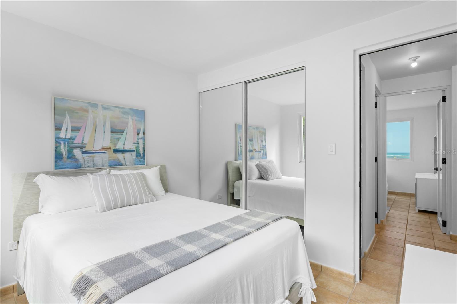 COSTA DORADA - Residential