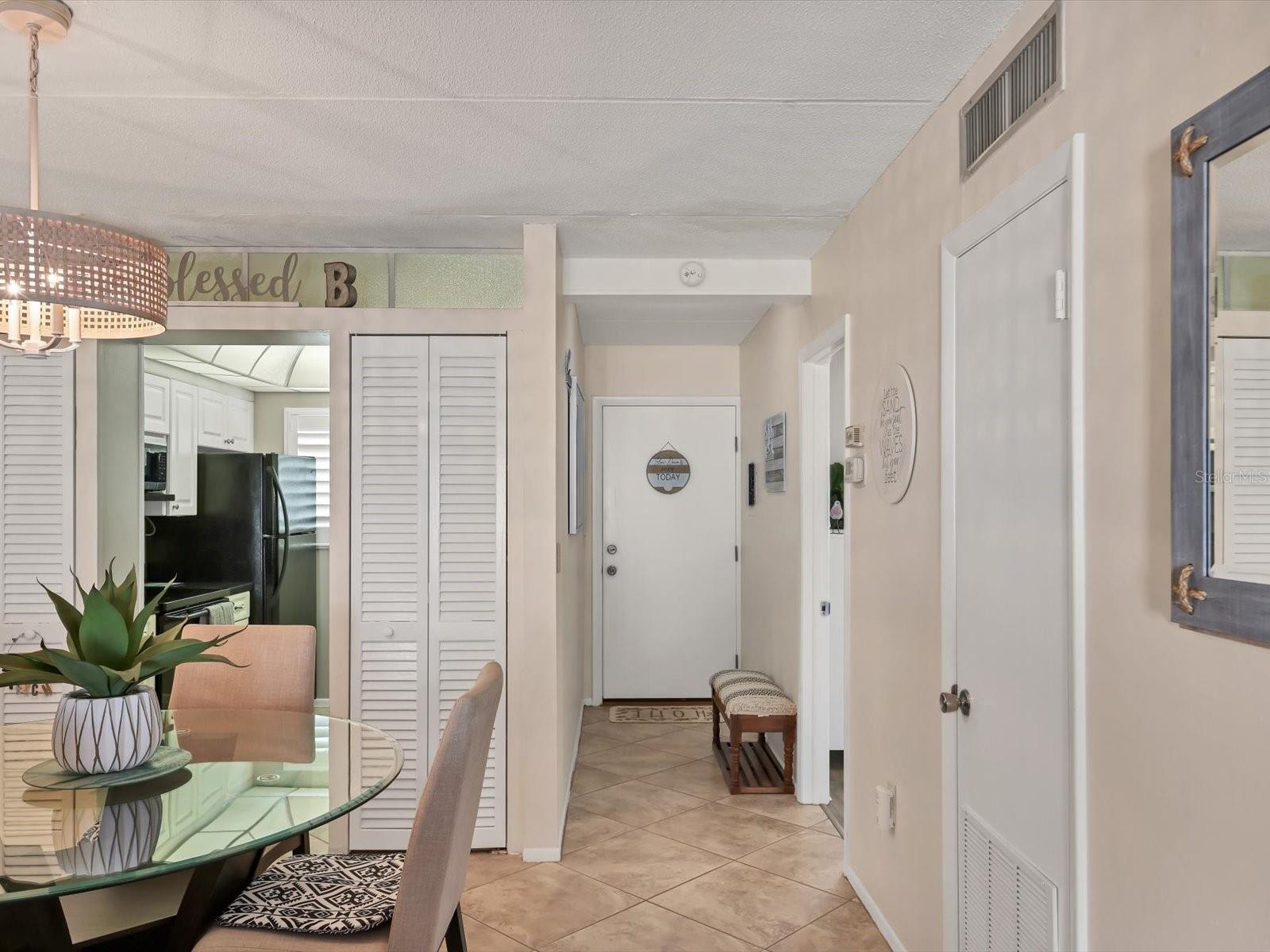 HOLIDAY APTS - Residential