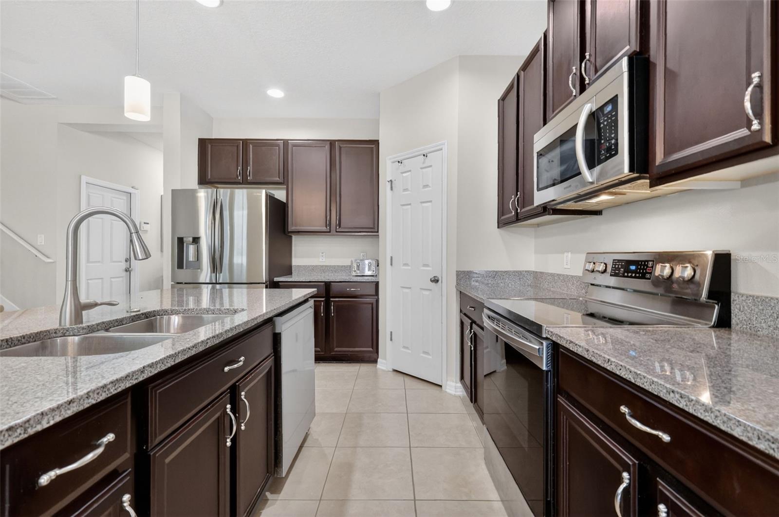 EUSTIS GRAND ISLAND RESERVE - Residential