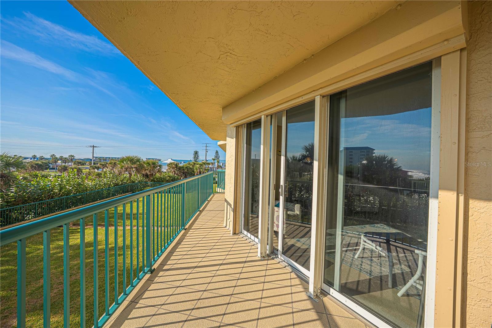 TOWERS AT PONCE INLET TOWER 01 CONDO - Residential