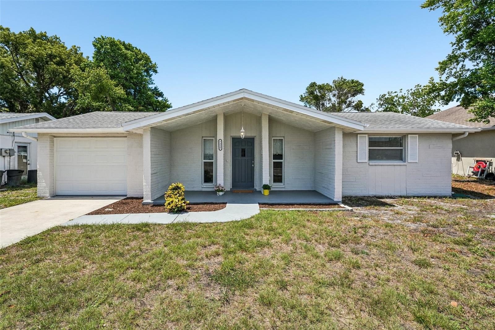 EMBASSY HILLS - Residential