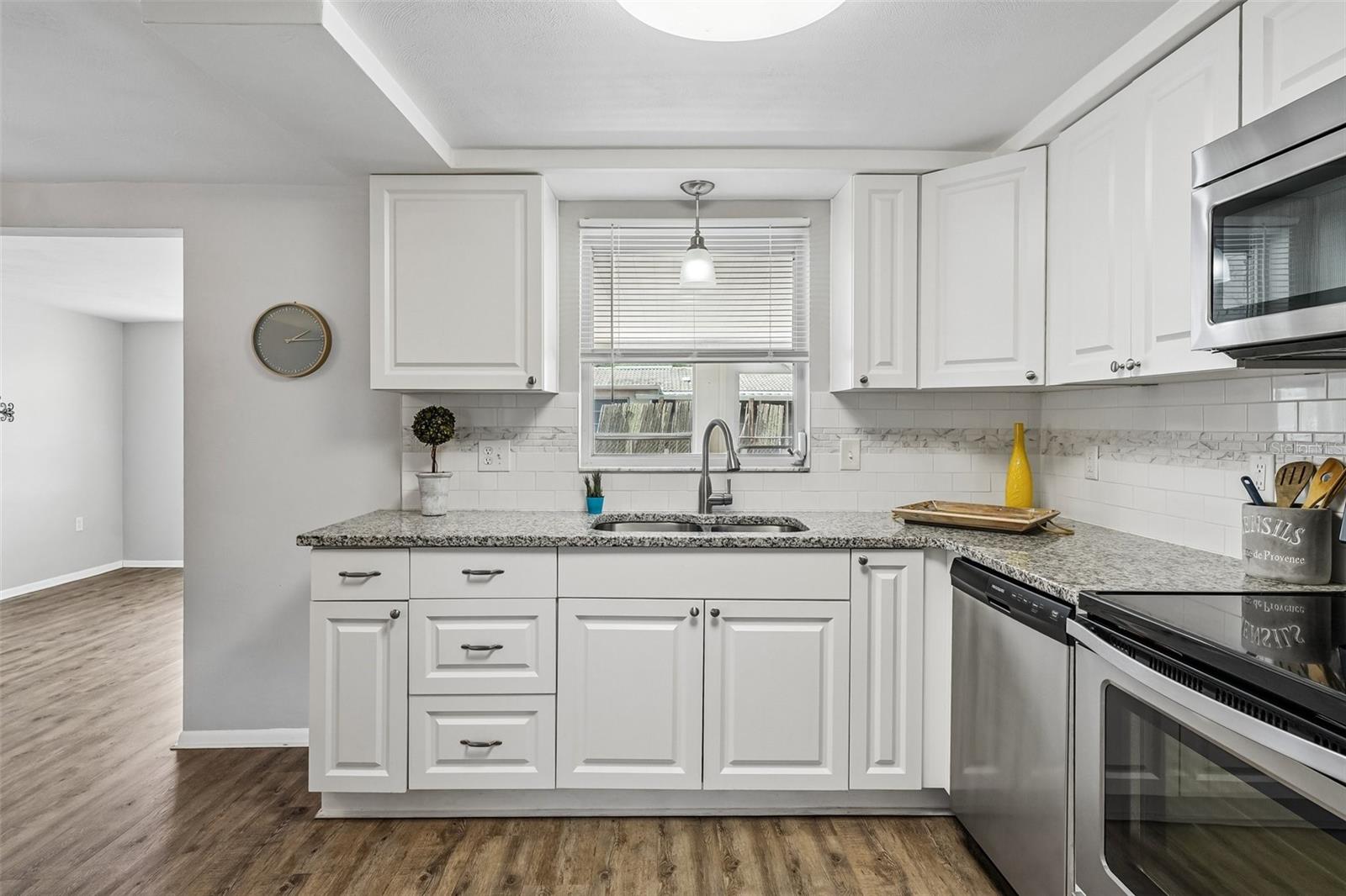 EMBASSY HILLS - Residential