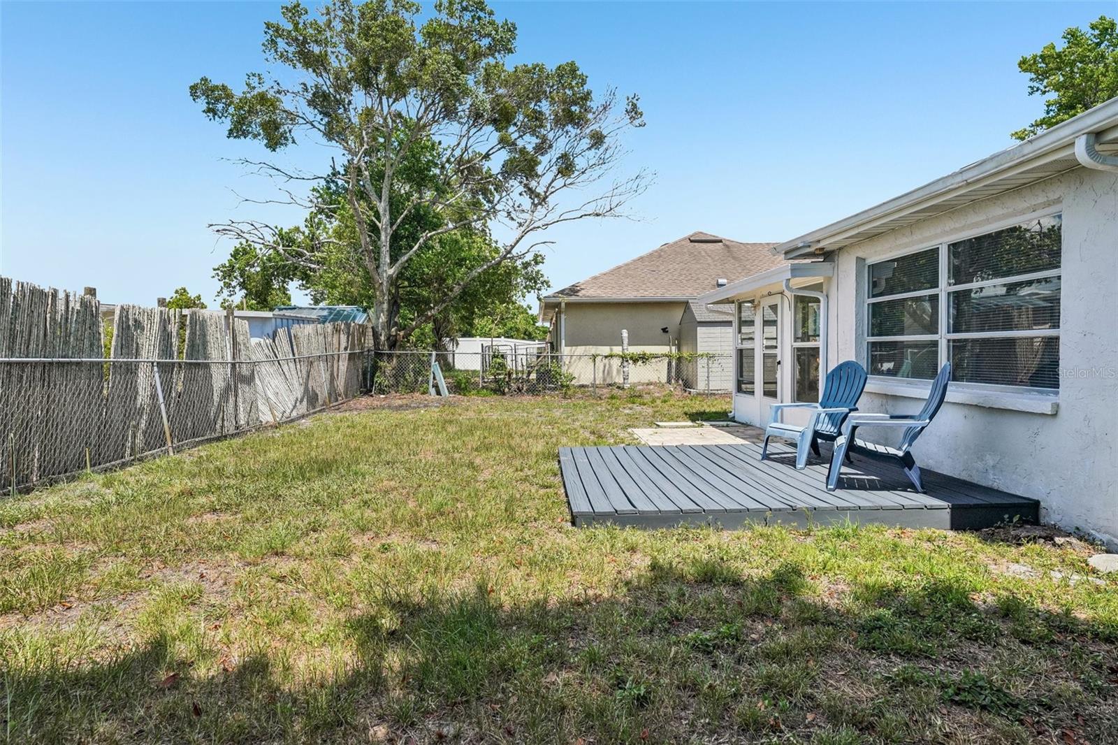 EMBASSY HILLS - Residential