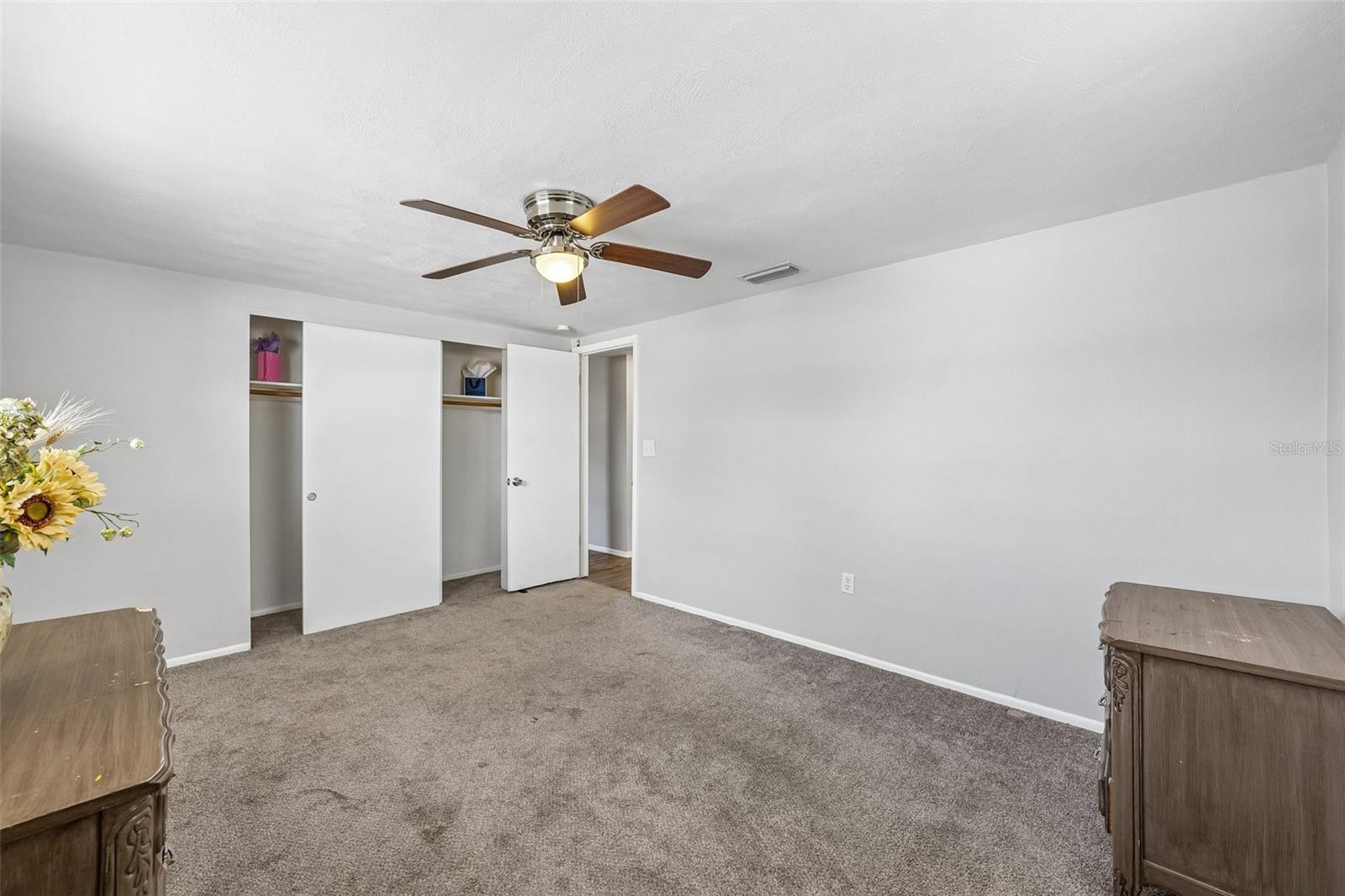 EMBASSY HILLS - Residential