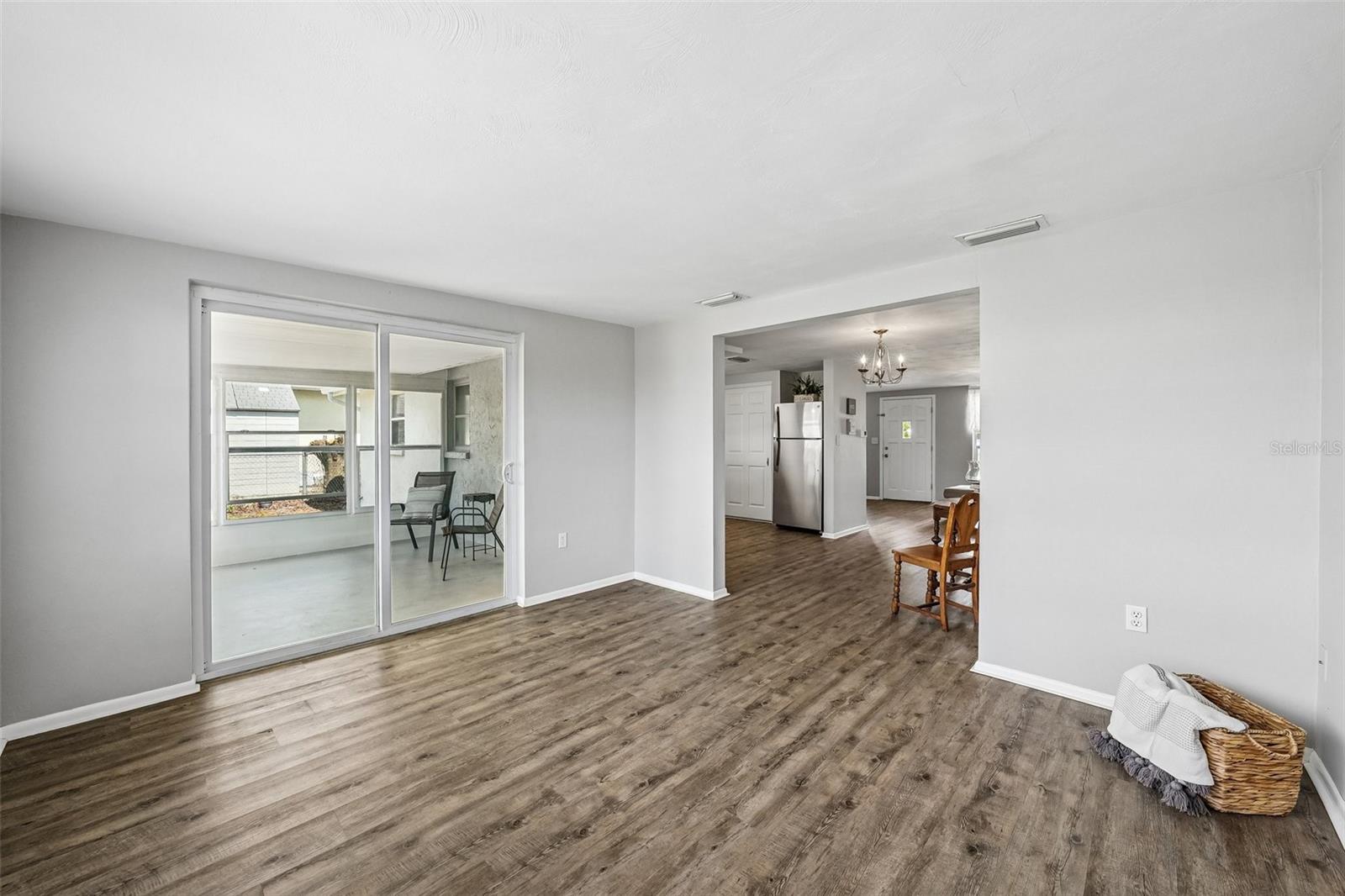 EMBASSY HILLS - Residential
