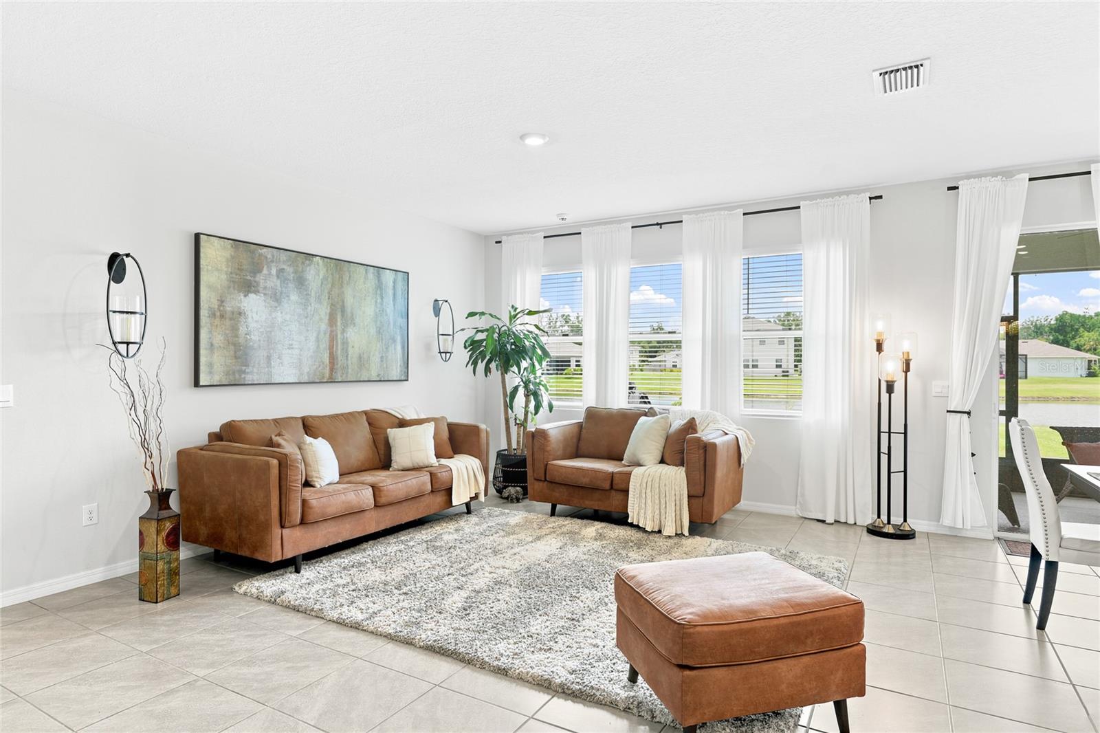 SILVERSTONE NORTH PH IC & ID - Residential
