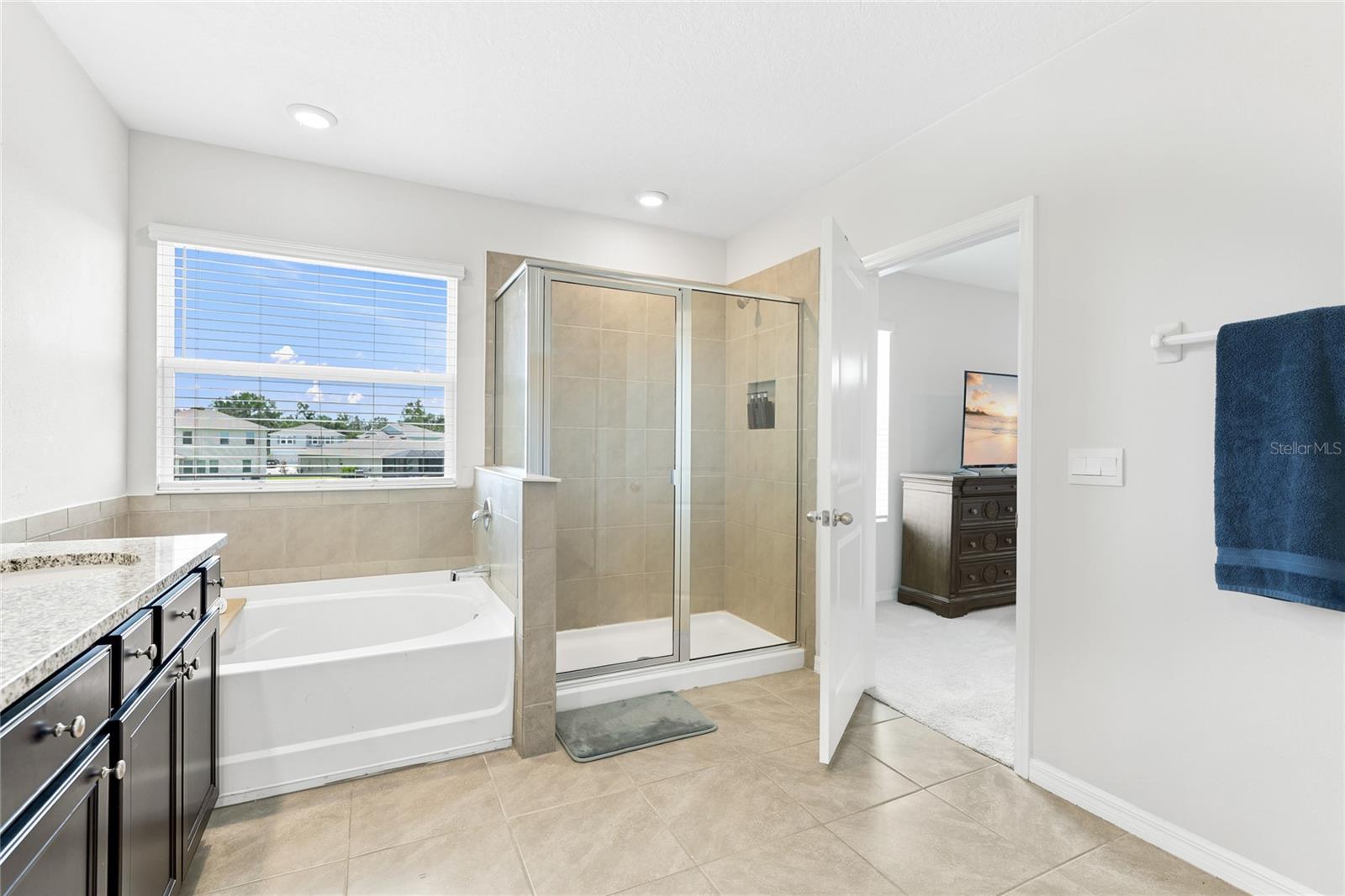 SILVERSTONE NORTH PH IC & ID - Residential