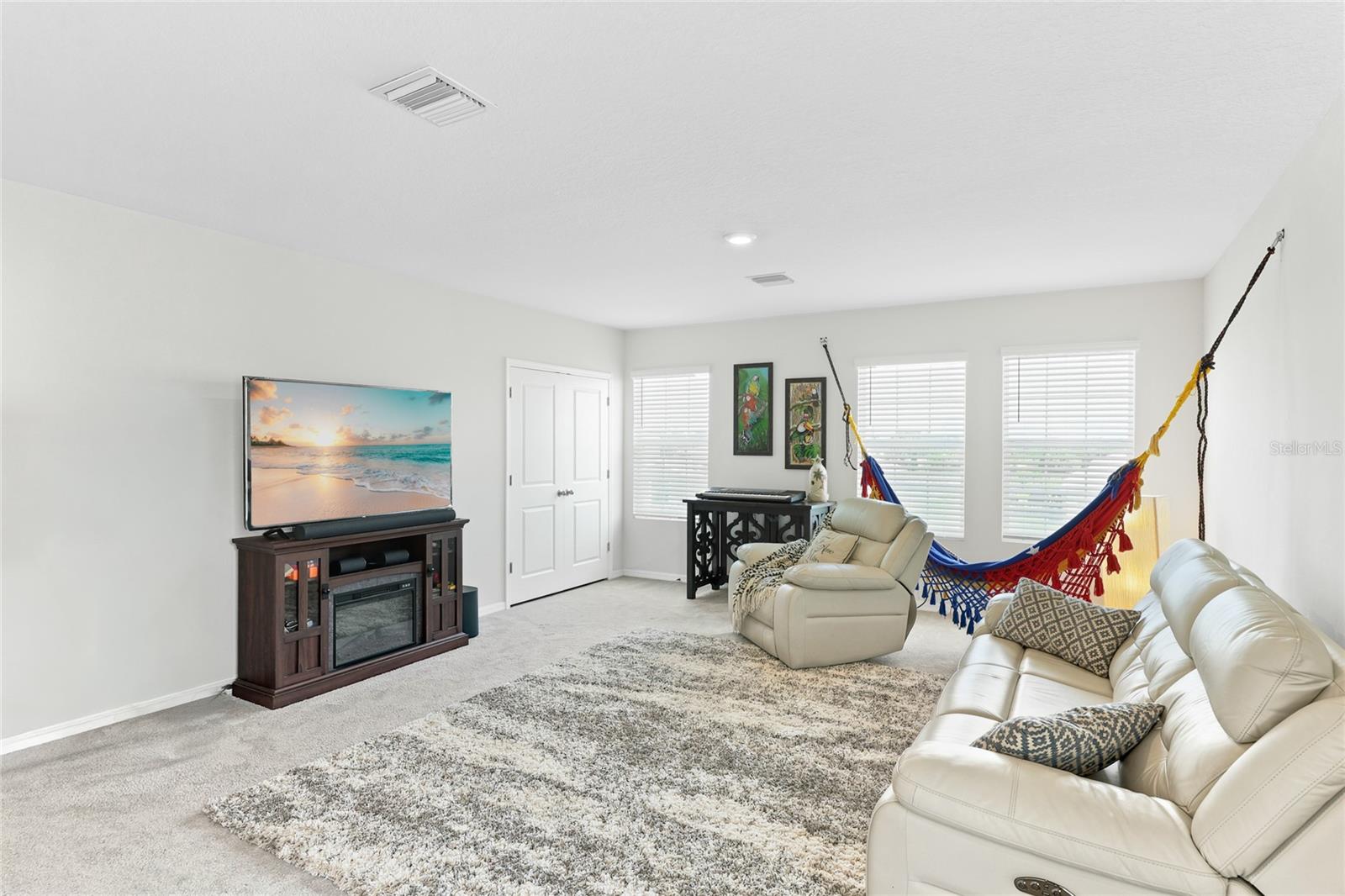 SILVERSTONE NORTH PH IC & ID - Residential