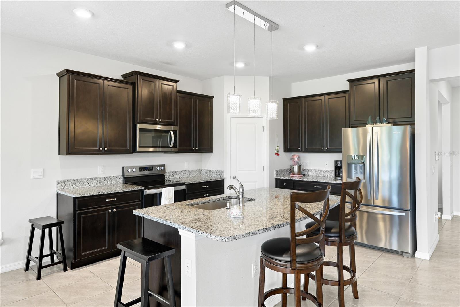 SILVERSTONE NORTH PH IC & ID - Residential