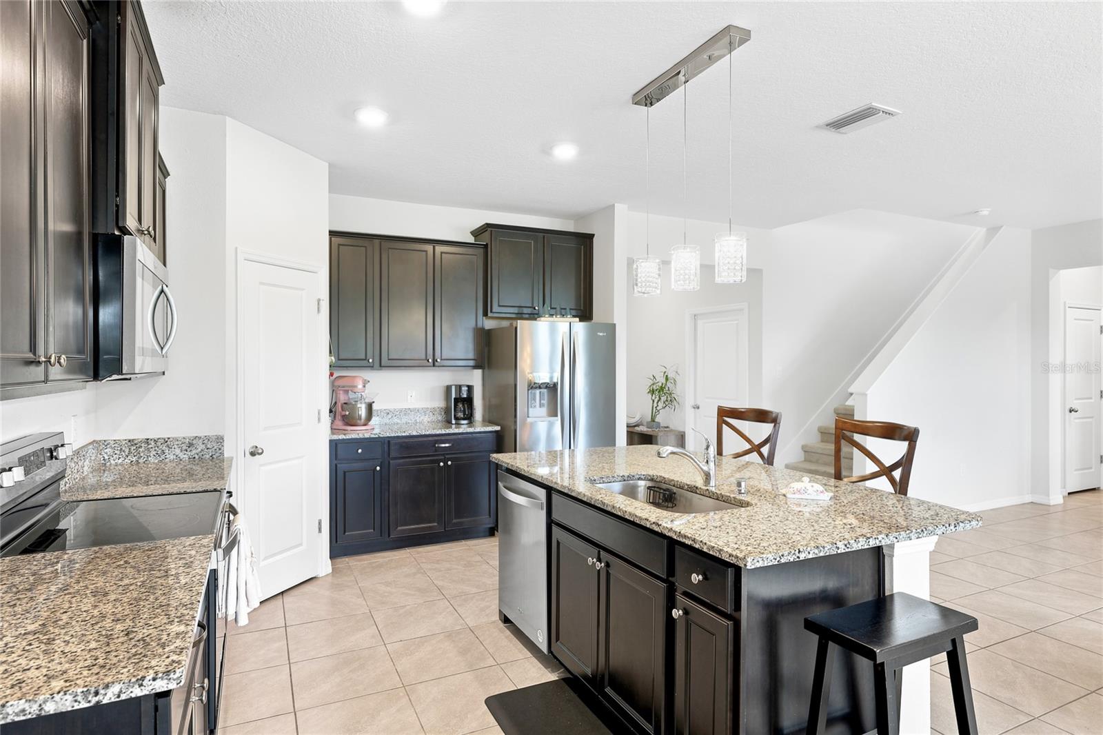SILVERSTONE NORTH PH IC & ID - Residential