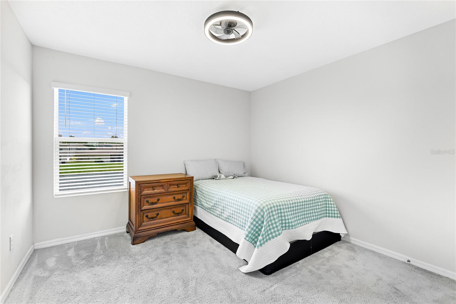 SILVERSTONE NORTH PH IC & ID - Residential