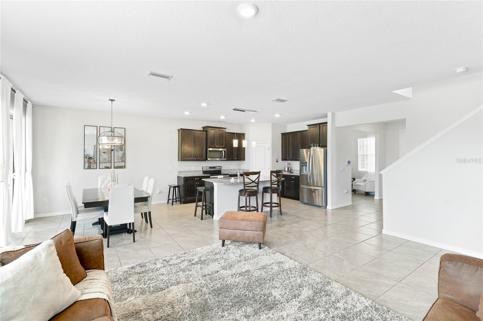 SILVERSTONE NORTH PH IC & ID - Residential