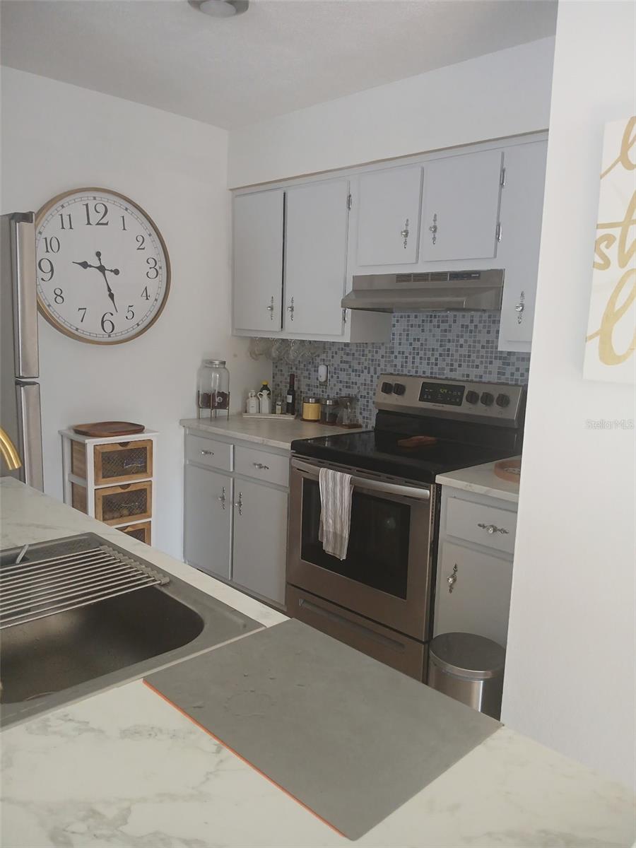 DORCHESTER SQUARE - Residential