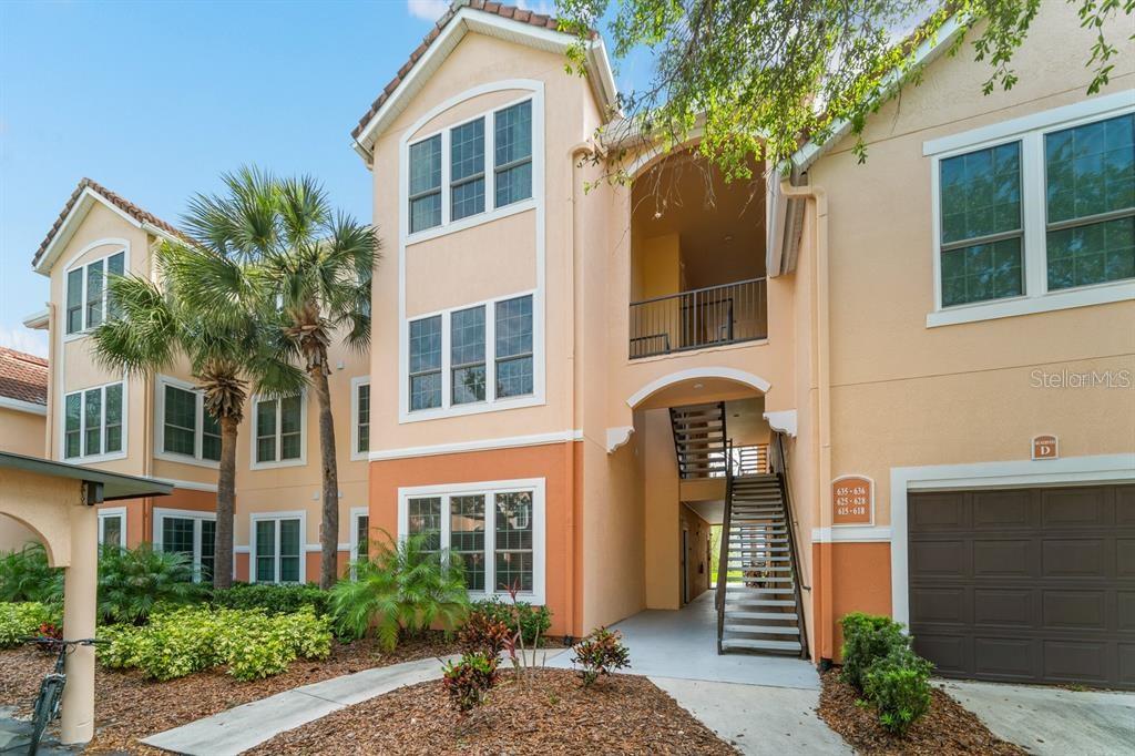 Ground floor condo with screened lanai and very private view in the back. Turnkey furnished. One car carport. Washer/dryer. Gated community offers heated pool, hot tub, excellent gym, tennis court, raquetball and basketball court, game room with pool table, beautiful club house.  Near legacy trail. Publix plaza. 6.5 miles to siesta key.