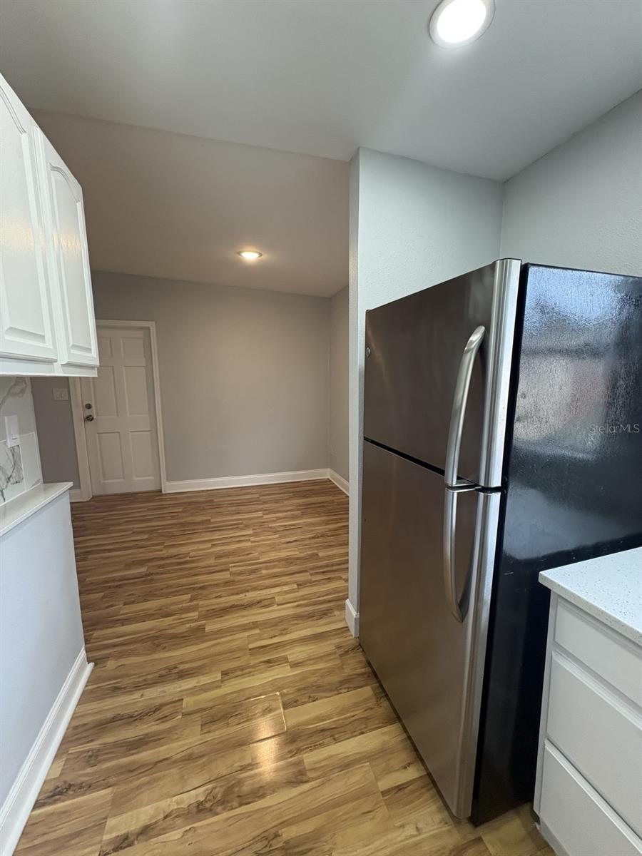 PINE GROVE ESTATES - Residential Lease