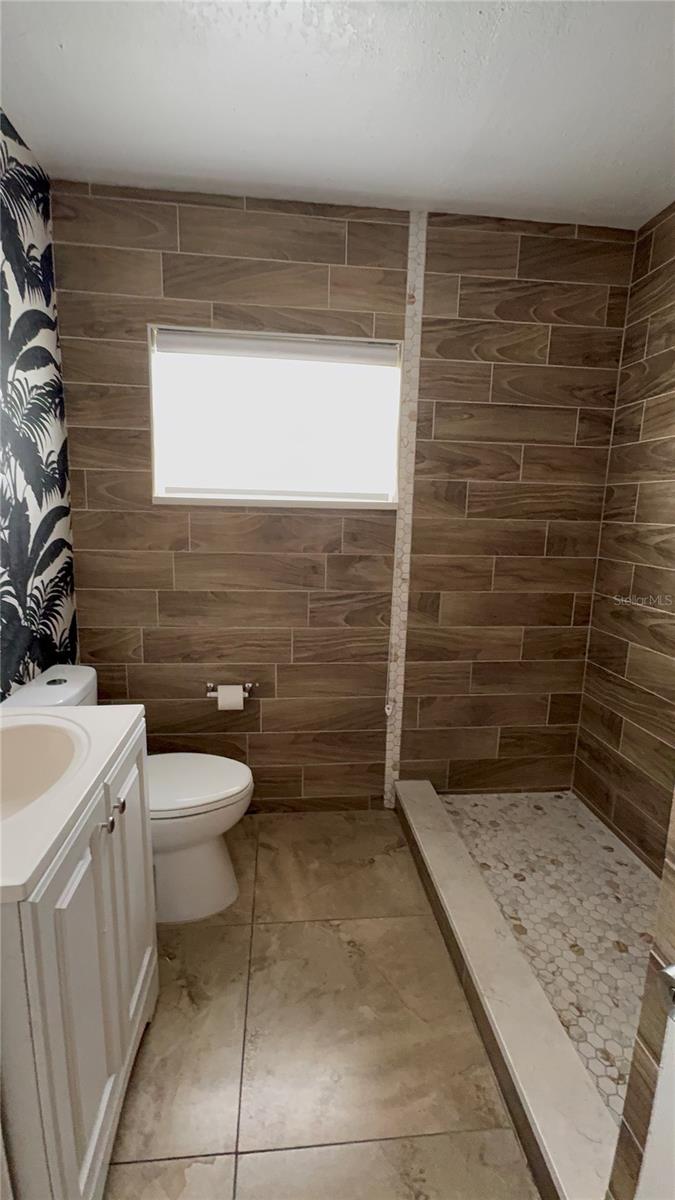 PINE GROVE ESTATES - Residential Lease