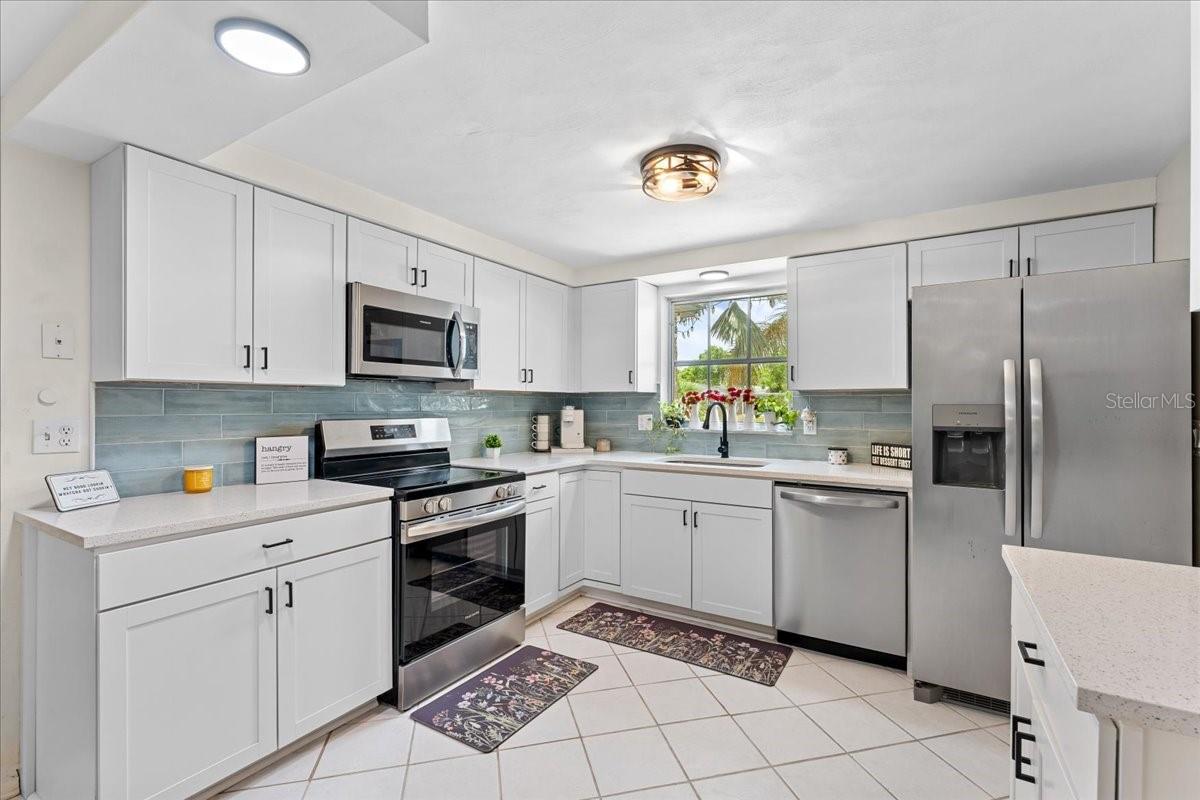 PALM TERRACE ESTATES - Residential
