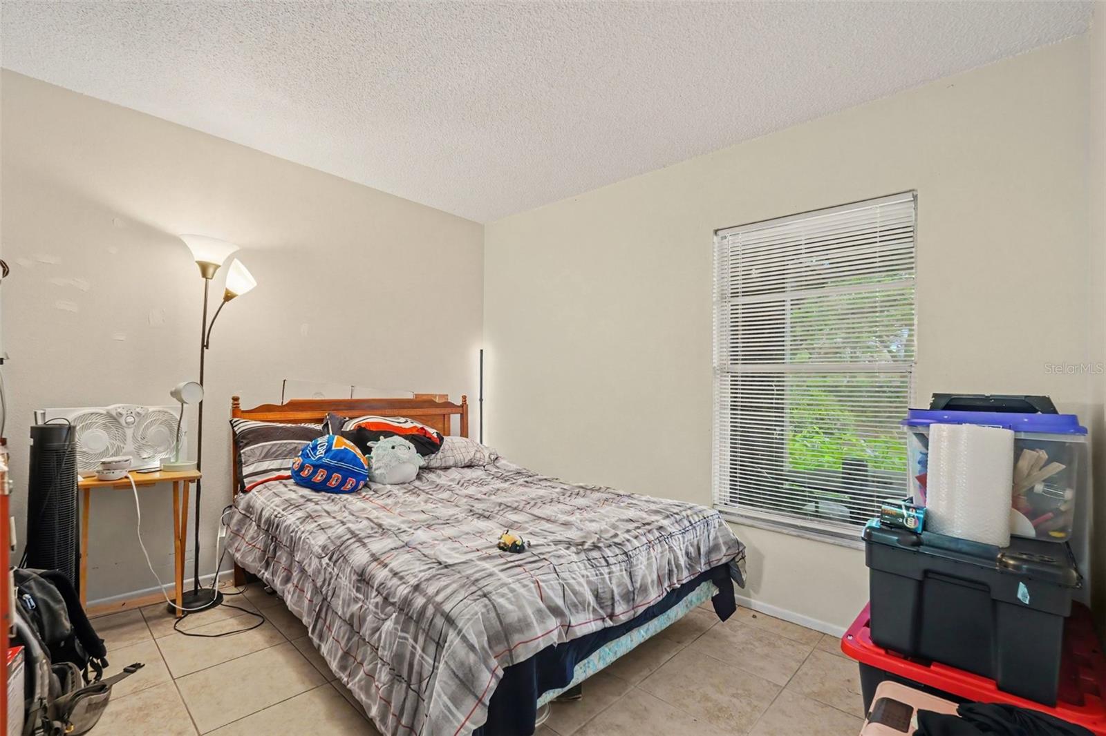 THE OAKS UNIT V A CONDOMINIUM - Residential