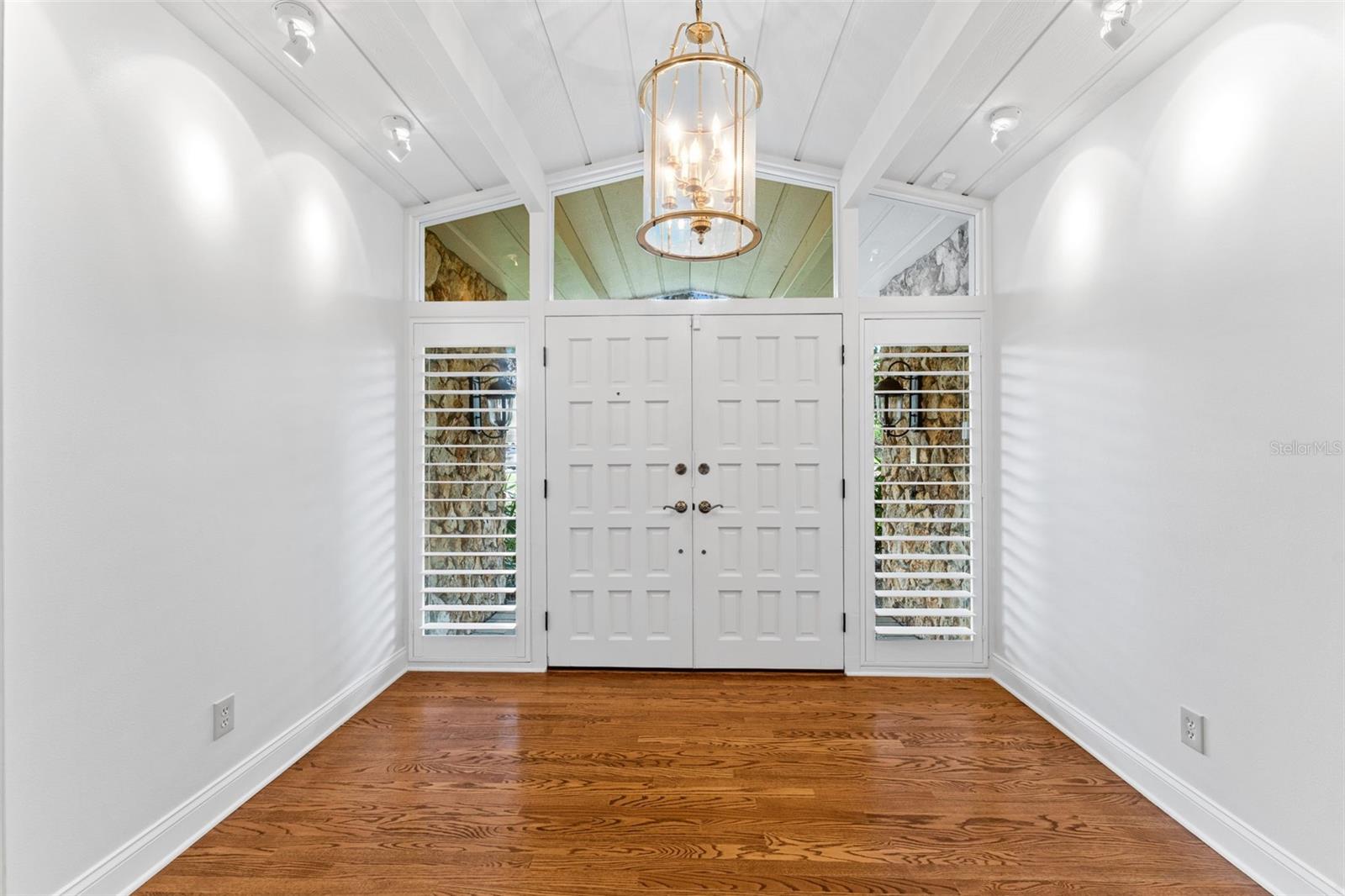 SOUTHERN OAKS - Residential